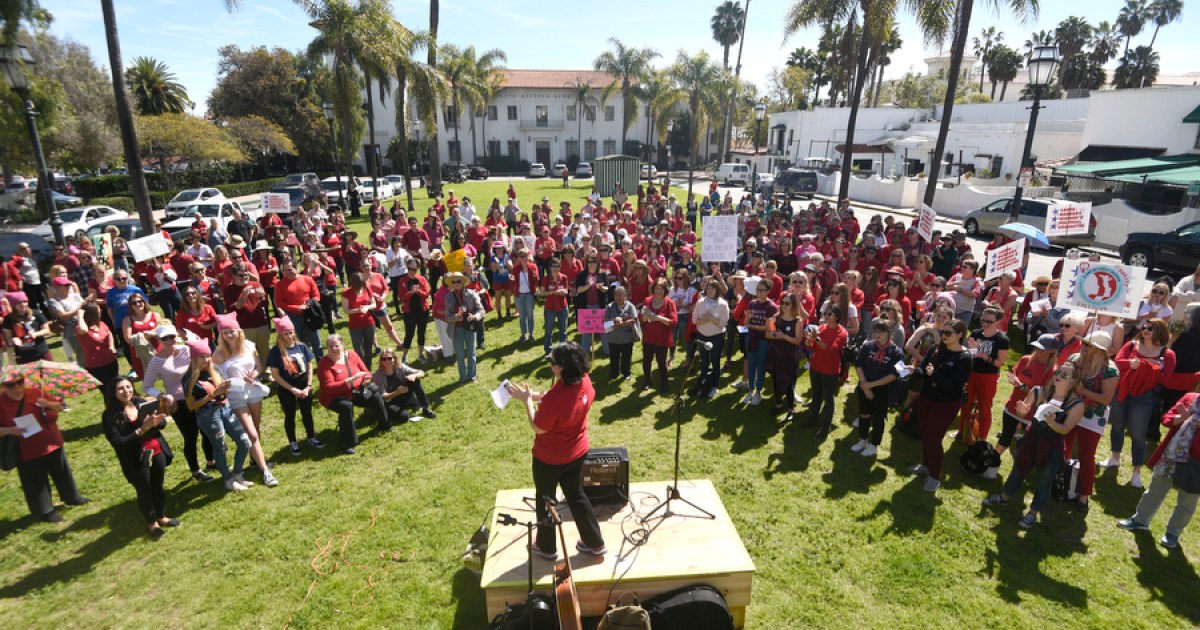 What Do You Want De La Guerra Plaza To Look Like? - The Santa Barbara 