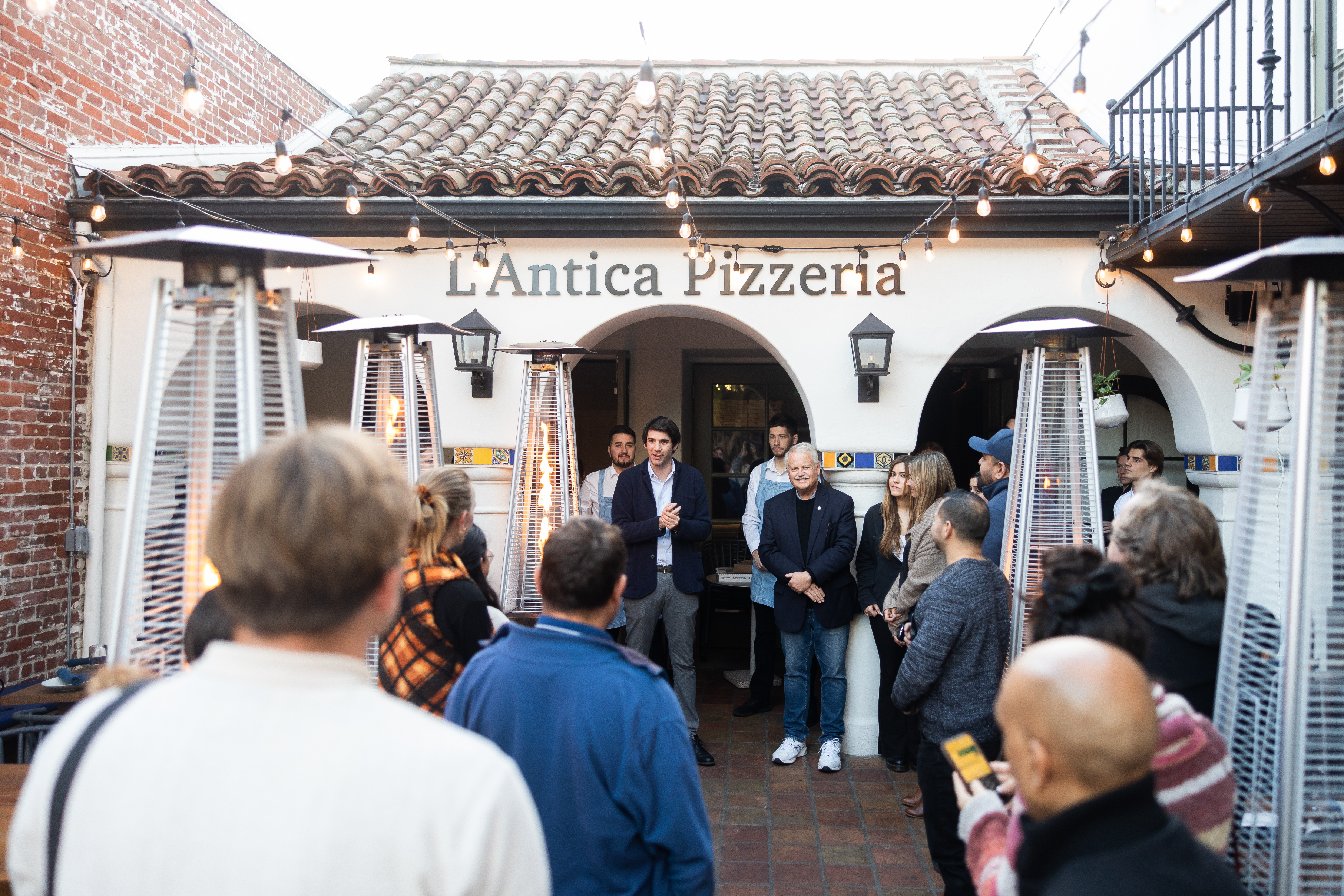 From Naples to Hollywood to Santa Barbara L antica Pizzeria da