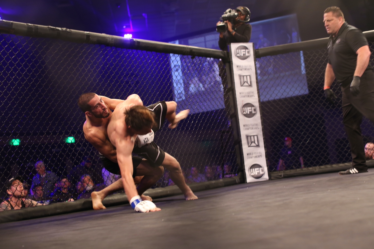 VIDEO: Urban Showdown with Women in Cageless Combat during Electrifying  MMA-Style Street Battle