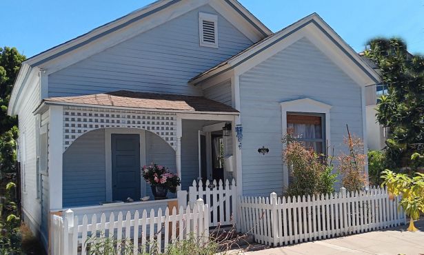 A 1900s Home for a Top Businesswoman