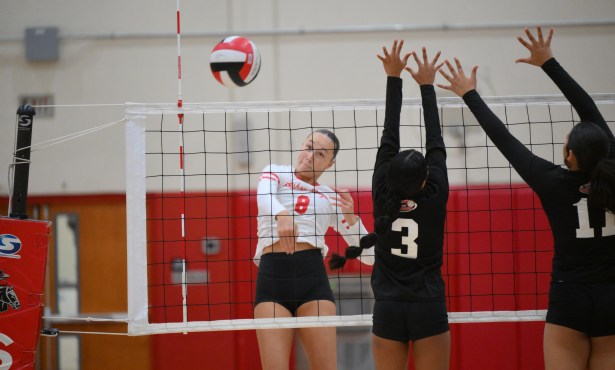 Bishop Diego Girls’ Volleyball Improves to 12-0 With Four-Set Victory Over Sacred Heart