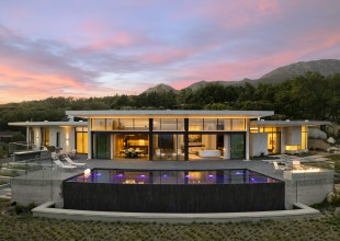 A Dream Home in the Foothills 