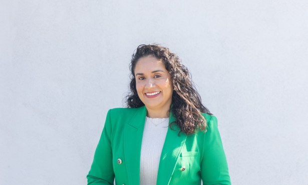 Reelect Alejandra Gutierrez