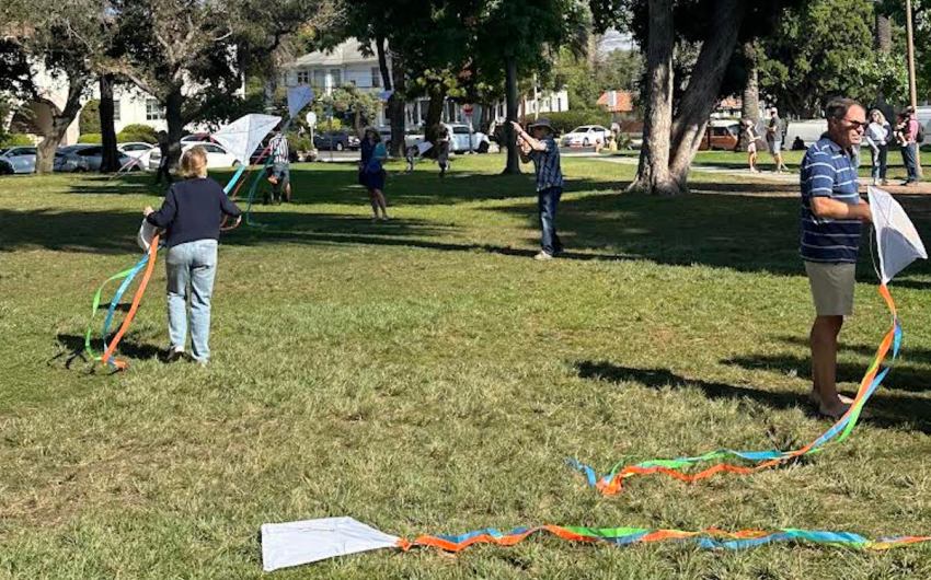 Kites for K’far Aza: Congregation B’nai B’rith Honors Family Killed in October 7 Attack