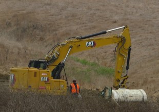 Construction Crews at Work Near Oil Pipeline in Gaviota After State Orders Sable to Cease Unpermitted Work 