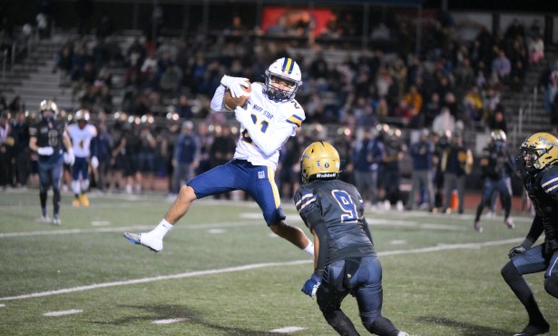 Dos Pueblos Football Drops Quarterfinal Matchup to Top-Seeded Mary Star of the Sea 27-23