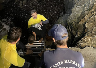 Isla Vista Suspect Fleeing Deputies Jumps Off Bluffs and into Ocean