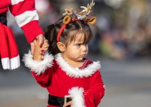 Holiday Spirit Parade Hits Carpinteria